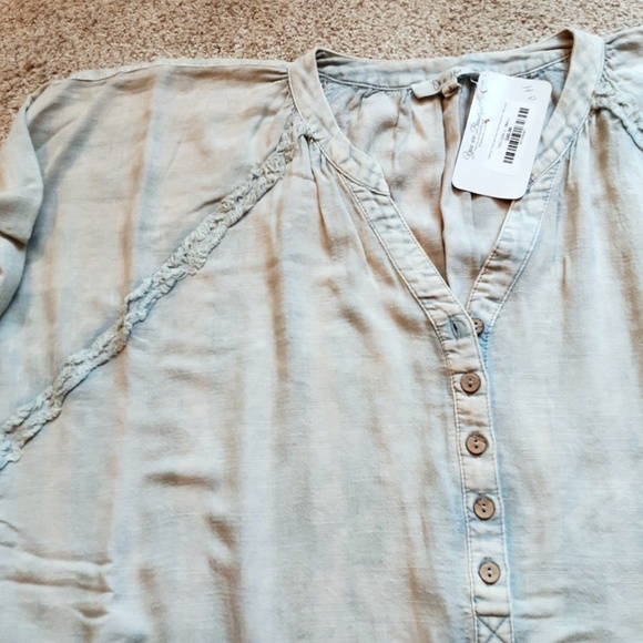 NWT Oli & Hali Oversized Boho Top Dolman Sleeve Acid Wash Denim Blue Raw Hem - Picture 12 of 14